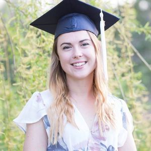 Meet your Posher, Leslie